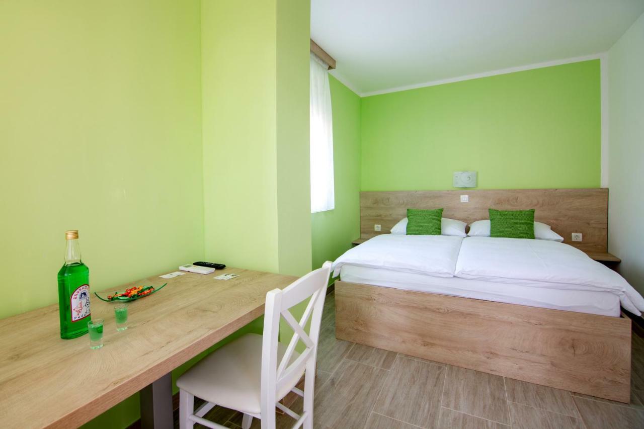 Rooms Sajina Podgrad  Екстериор снимка