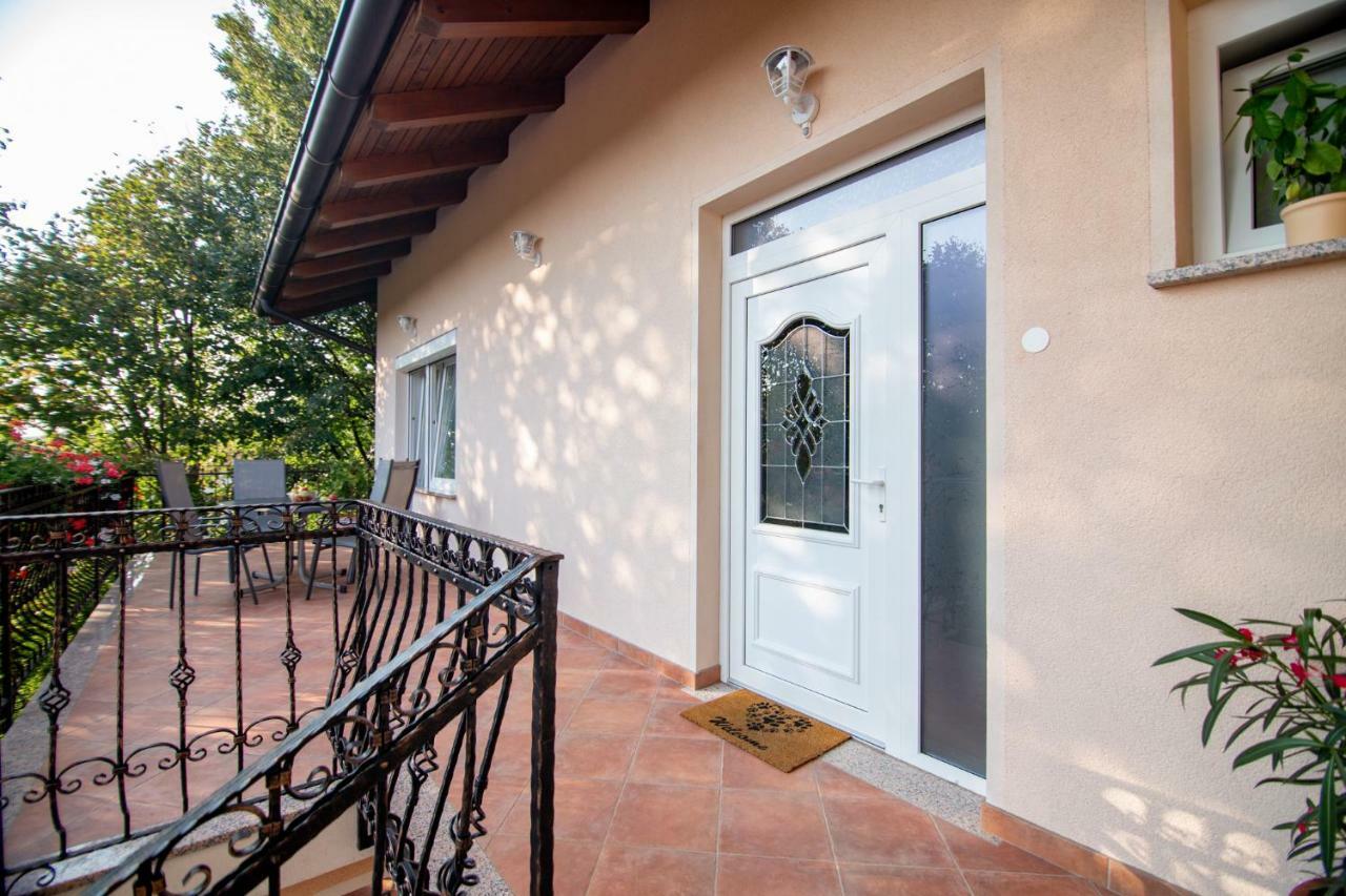 Rooms Sajina Podgrad  Екстериор снимка
