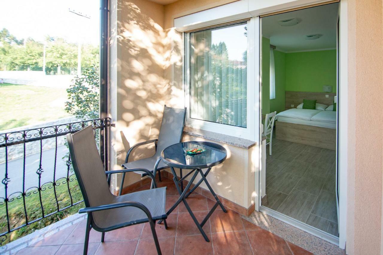 Rooms Sajina Podgrad  Екстериор снимка
